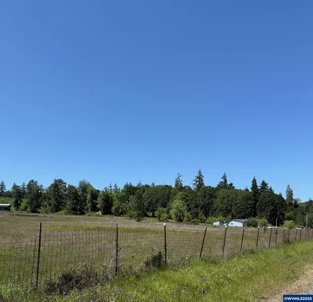 28464 Kingsbury Rd, Lebanon, OR 97355