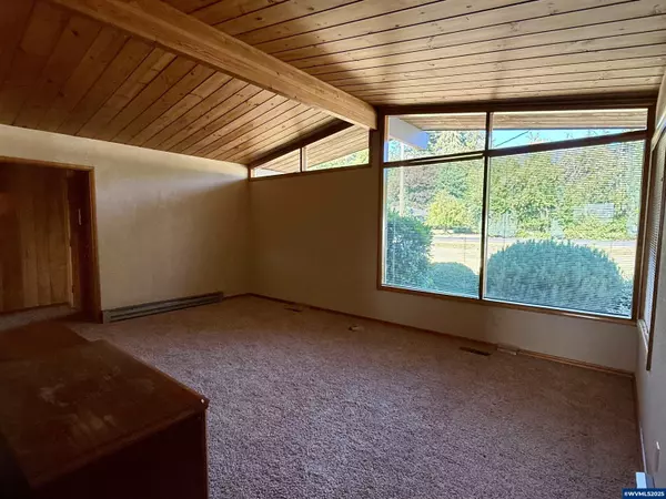 Sweet Home, OR 97386,27999 Meridian Heights Lp