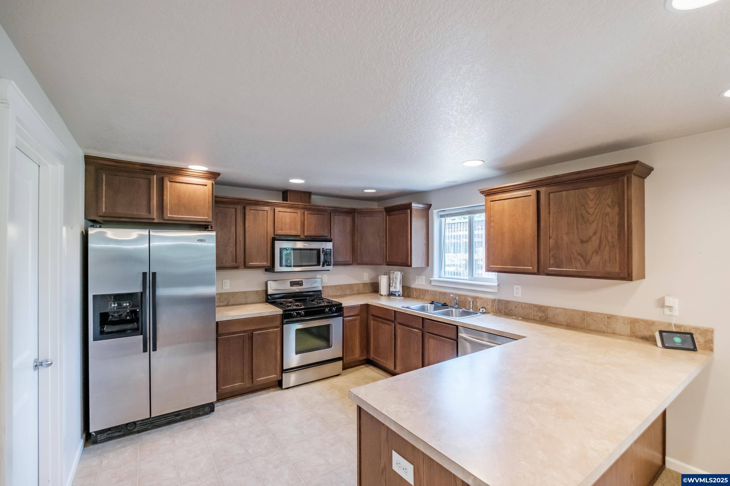 Lebanon, OR 97355,3248 Joseph St