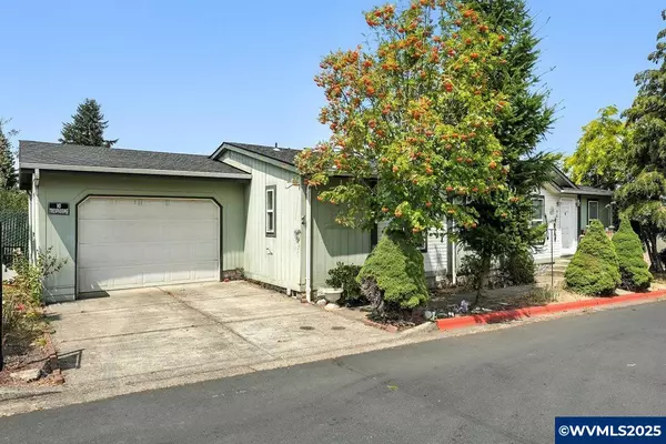 Silverton, OR 97381-1761,1015 Oak #98 St