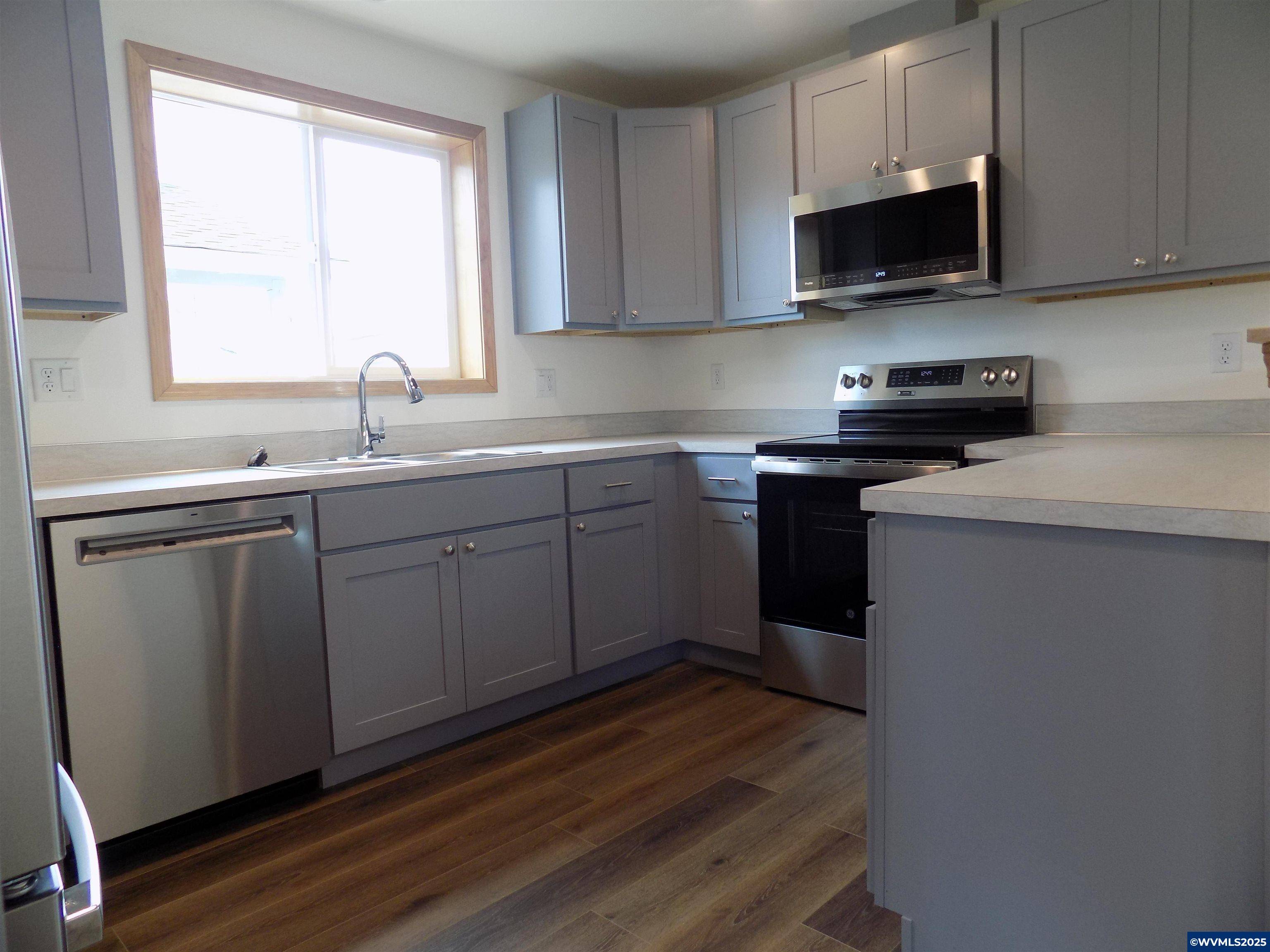 Corvallis, OR 97333,565 Firefly Av