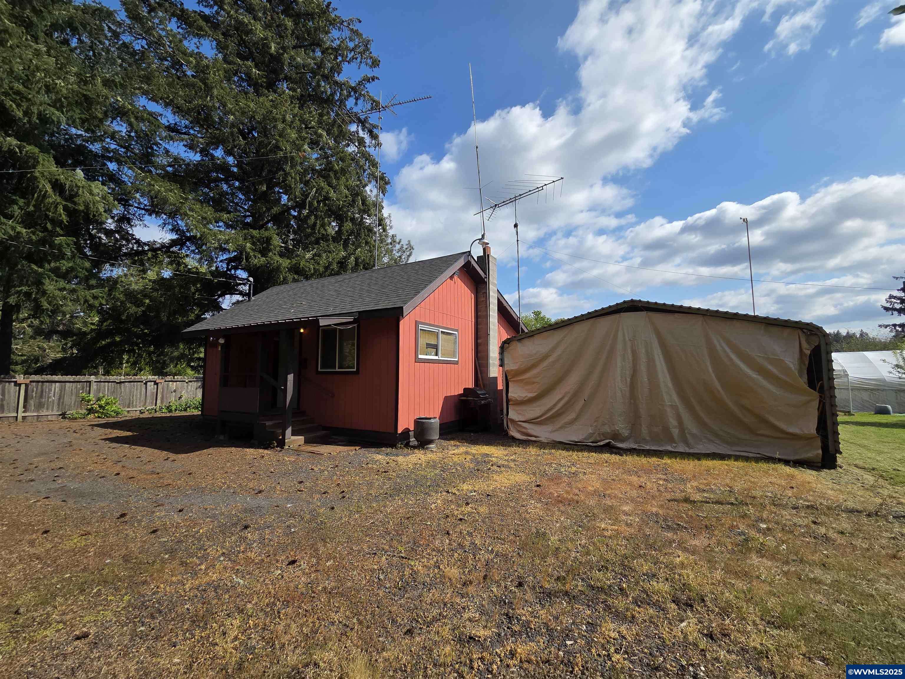 43176 River Dr, Sweet Home, OR 97386