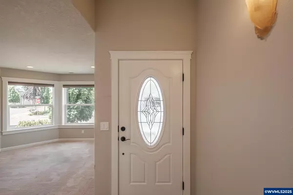 Dallas, OR 97338,764 Glendover Ln