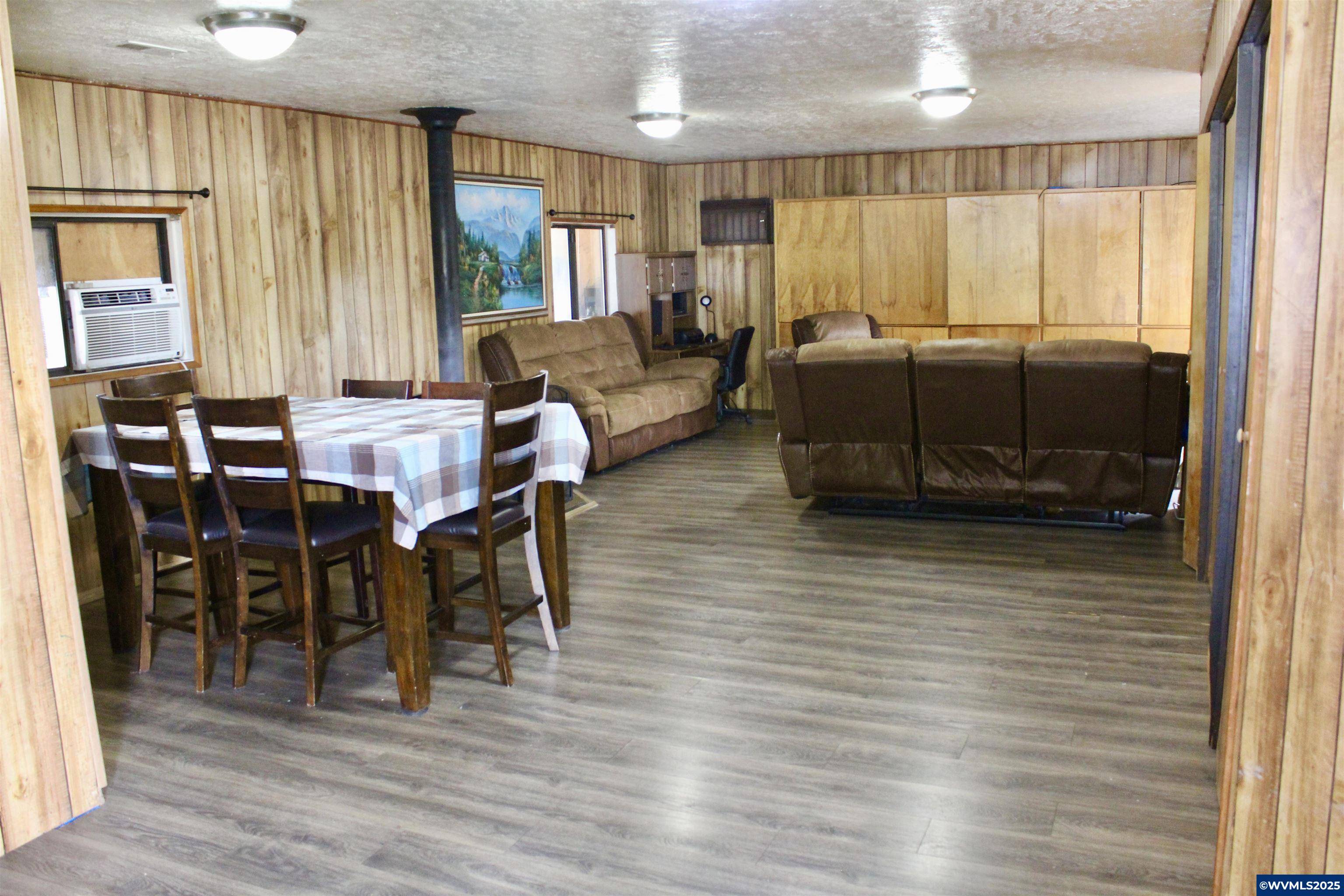 Albany, OR 97322,2532 Waverly Dr