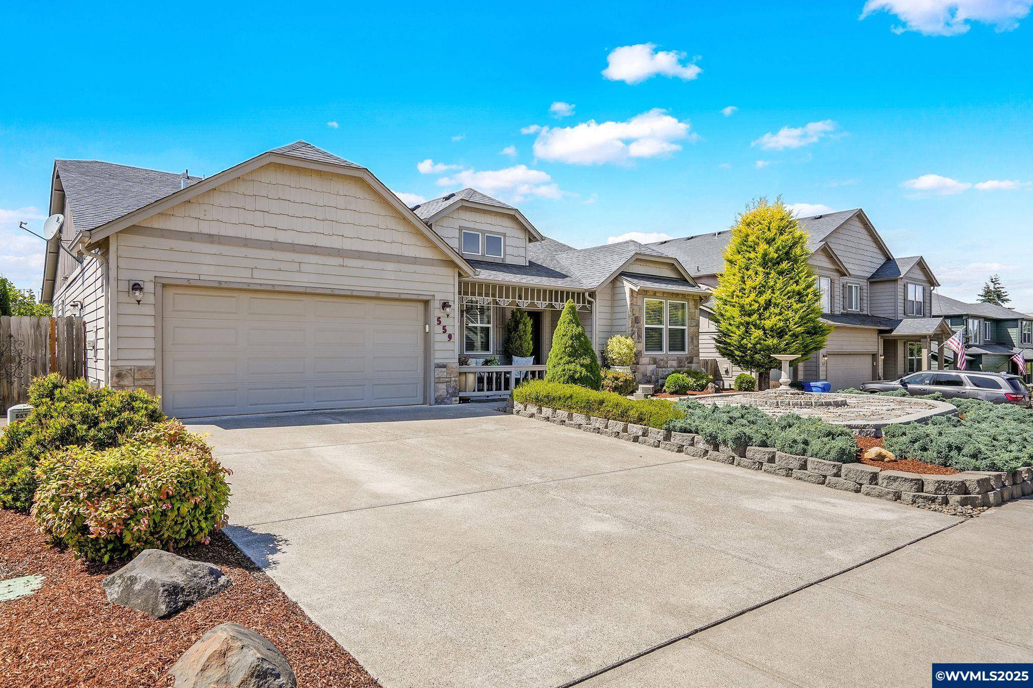 559 Eagle Feather St NW NW, Salem, OR 97304