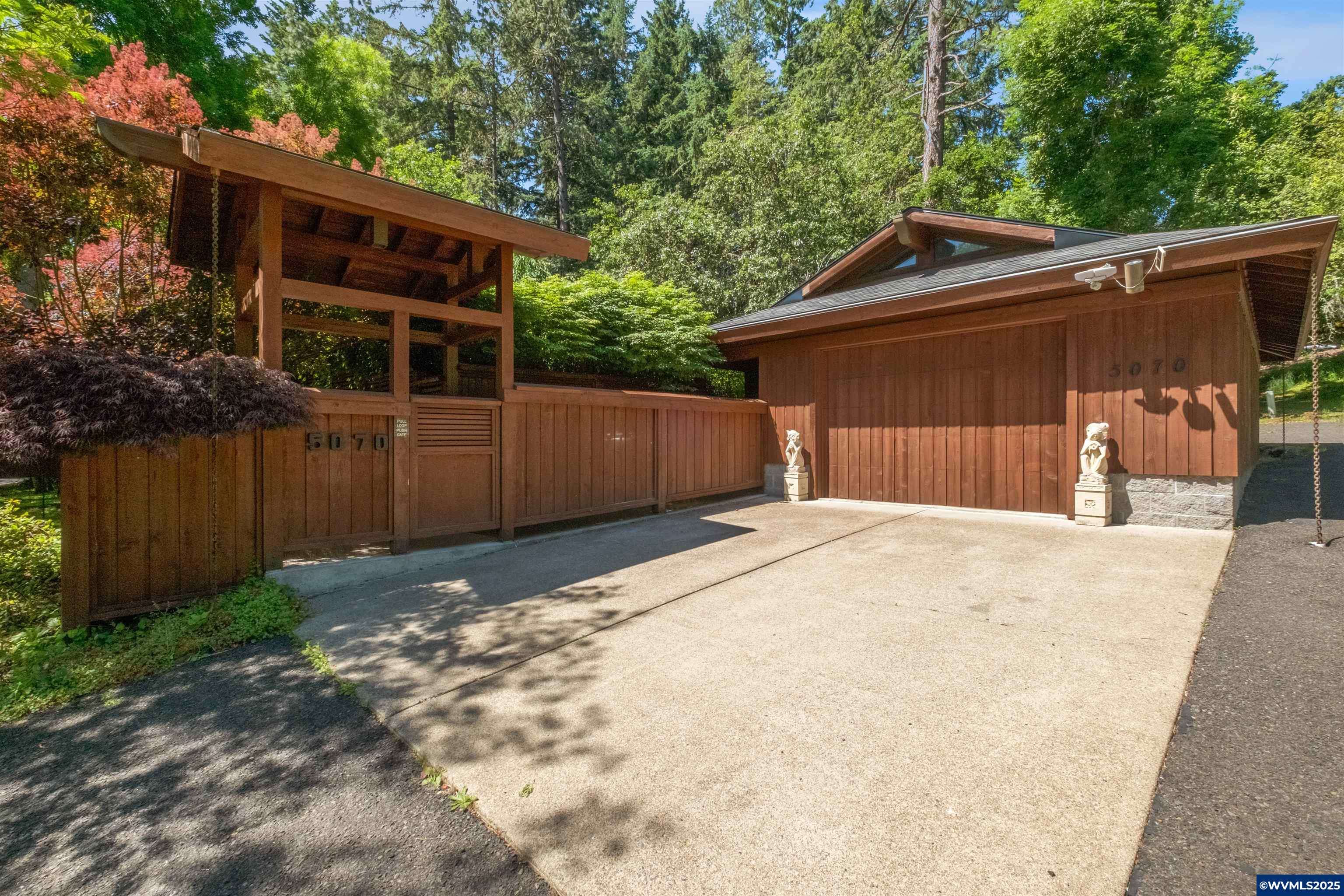 Eugene, OR 97405,5070 Fox Hollow Rd