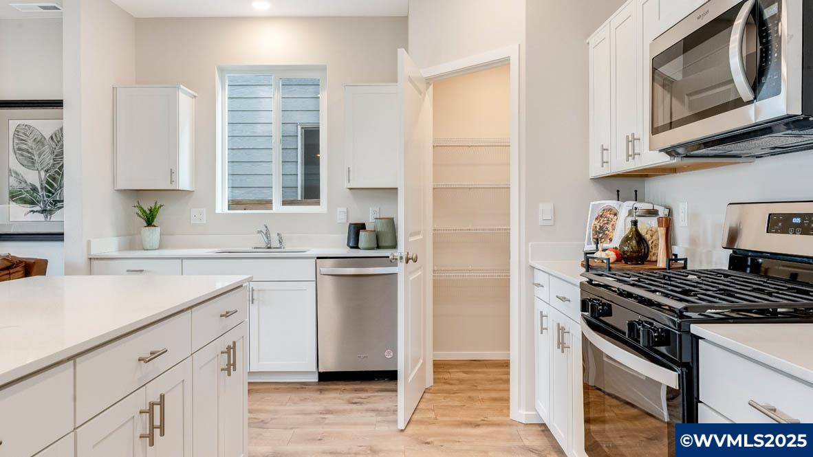 Woodburn, OR 97071,2707 Meadowlark Av