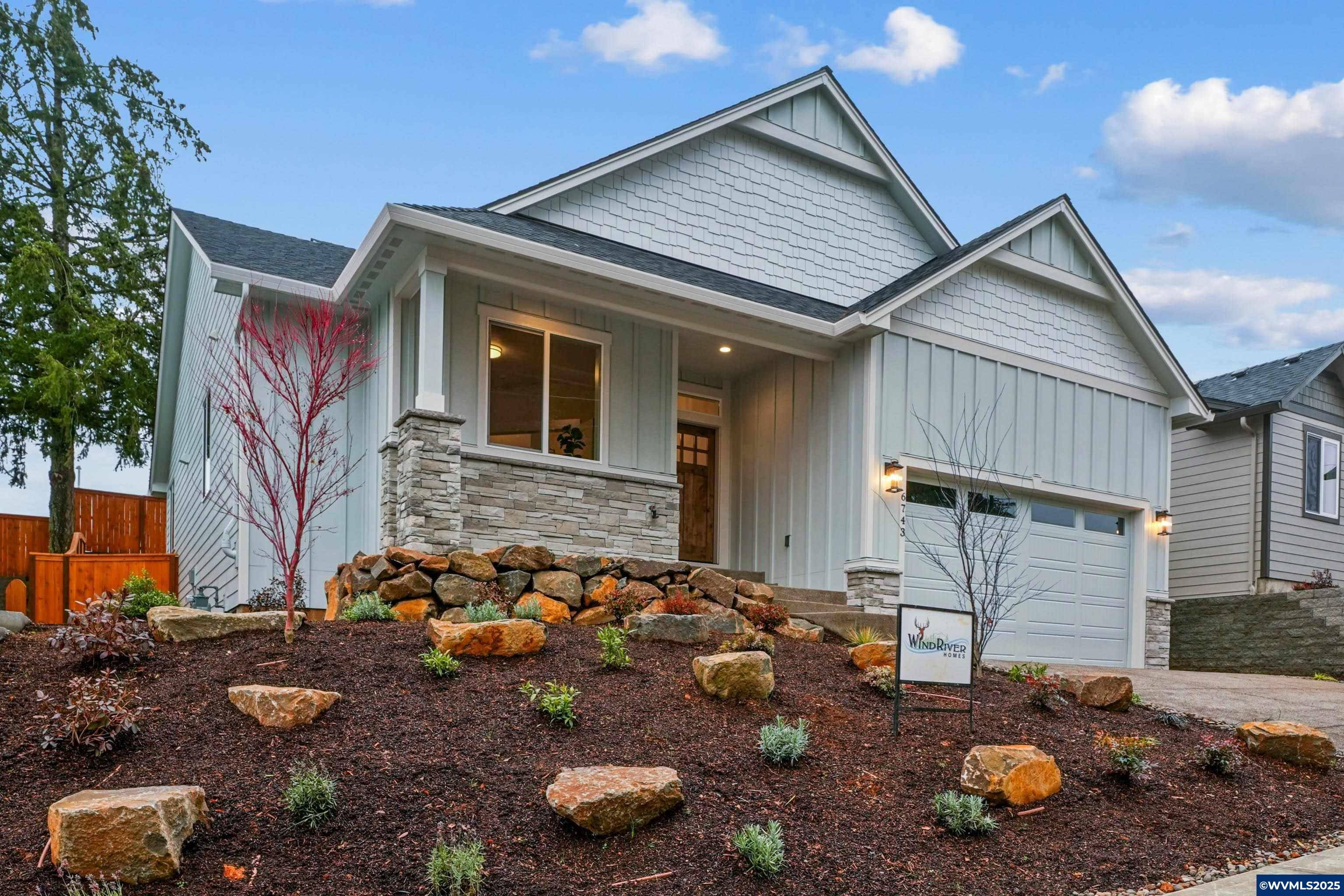 Salem, OR 97306,6699 Naomi Danielle St SE SE
