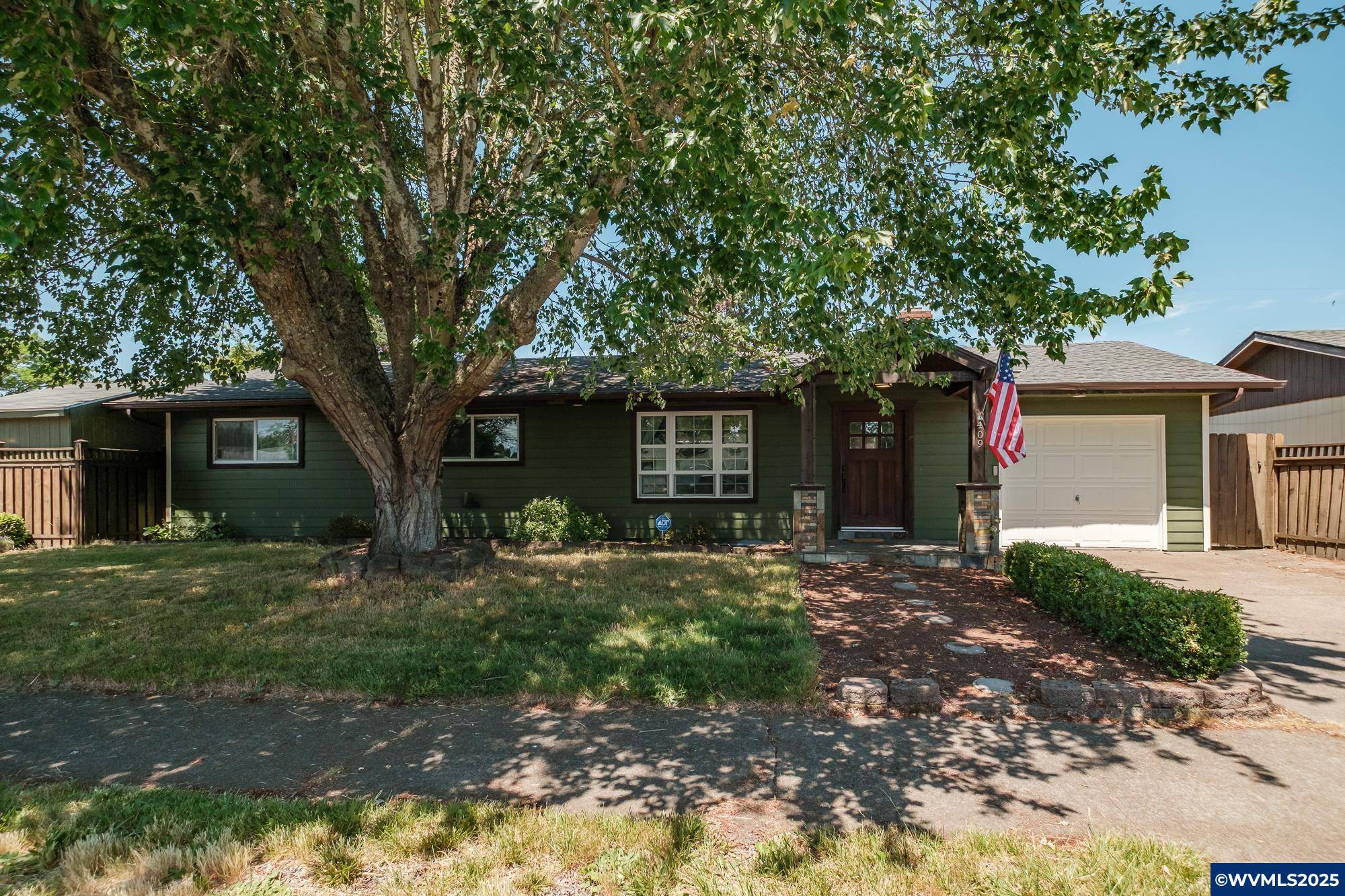 Albany, OR 97322,409 28th Av SE SE
