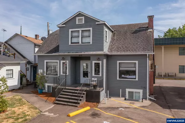 Albany, OR 97321,420 4th (-430 1/2) Av SW SW