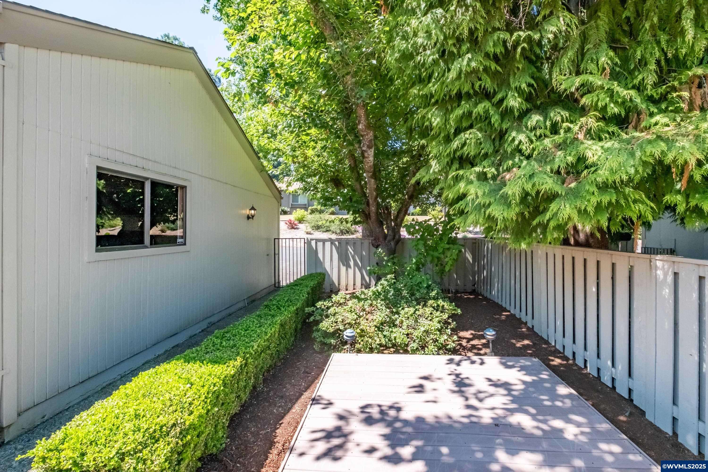 Salem, OR 97306,6690 Continental Cir SE SE