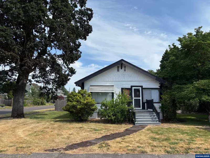 309 Sherman St, Lebanon, OR 97355