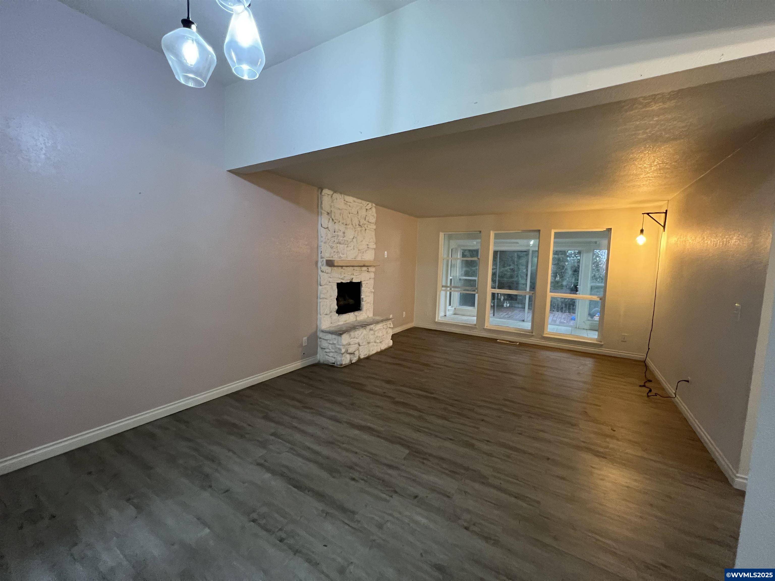 Salem, OR 97306,355 Khartoum St SE SE