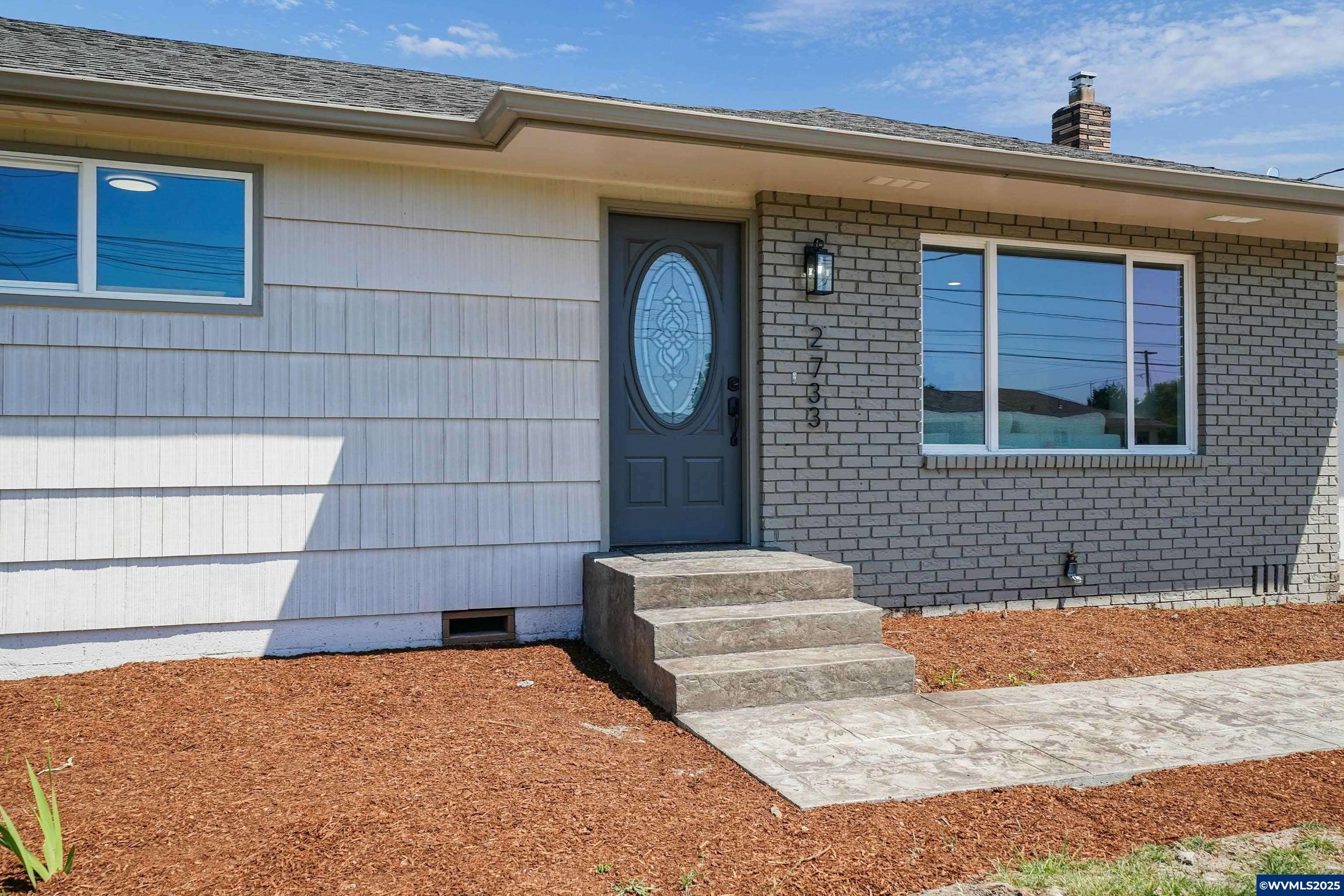 Salem, OR 97301,2733 Florence Av NE NE