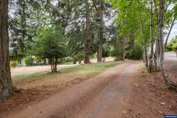 Sweet Home, OR 97386,27973 Fern Ridge Rd