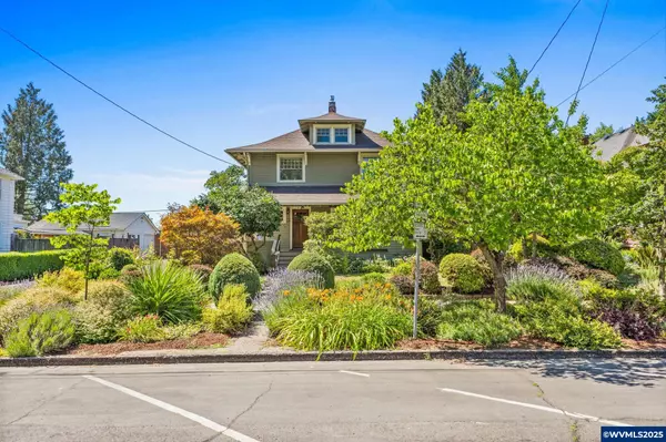 1496 Court St NE NE, Salem, OR 97301