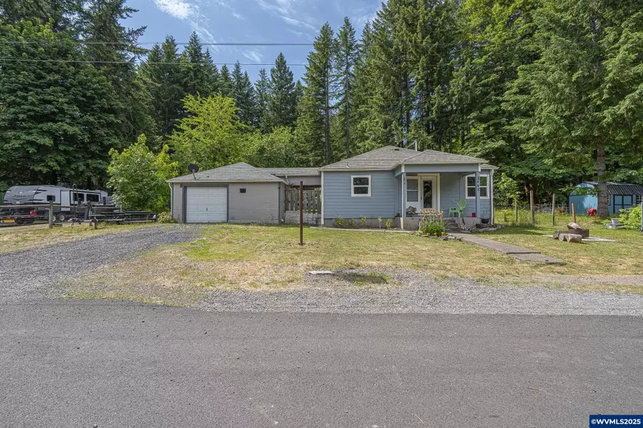 448 Mountain Av SE SE, Idanha, OR 97350