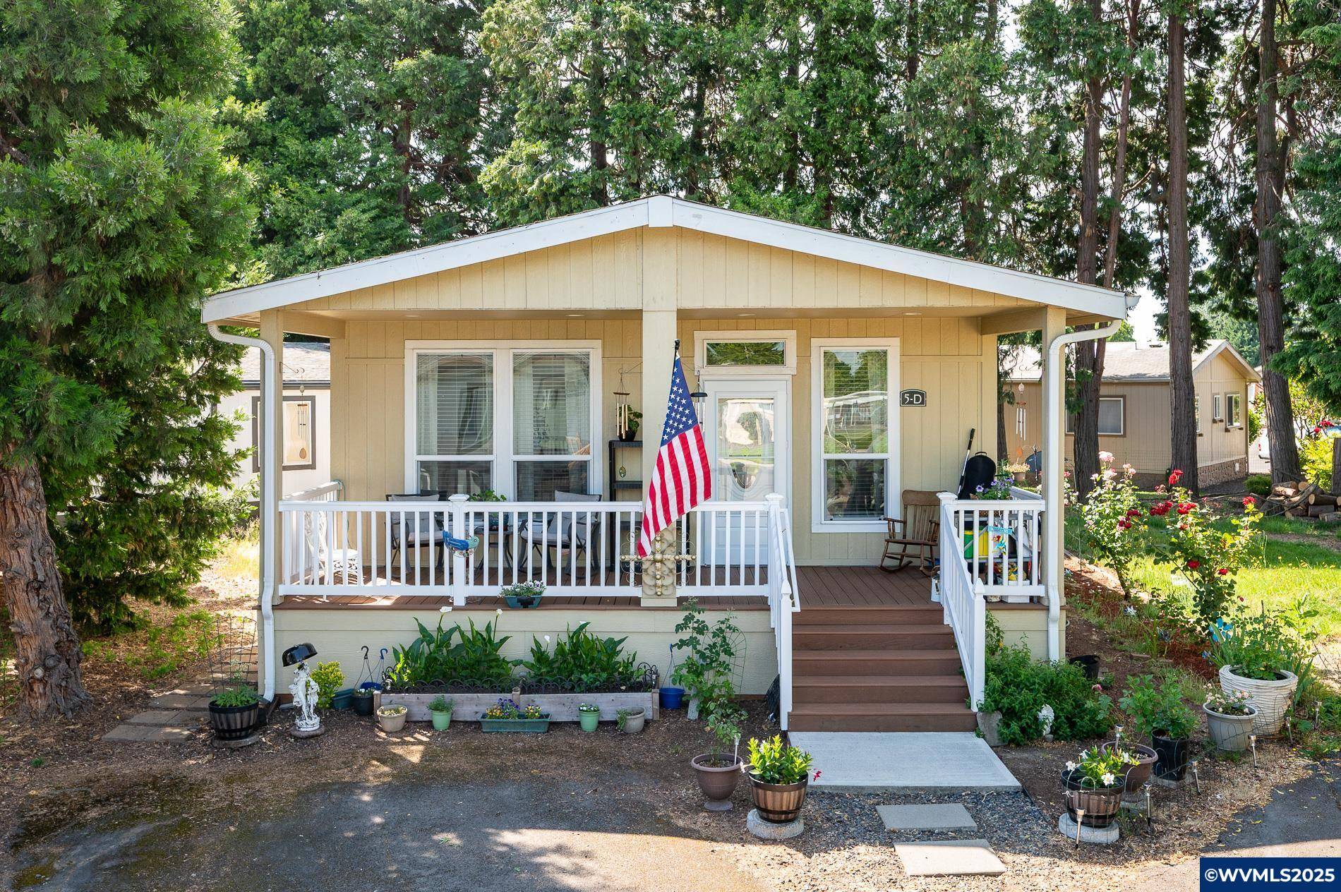 Salem, OR 97301,2200 Lancaster #5D Dr SE SE