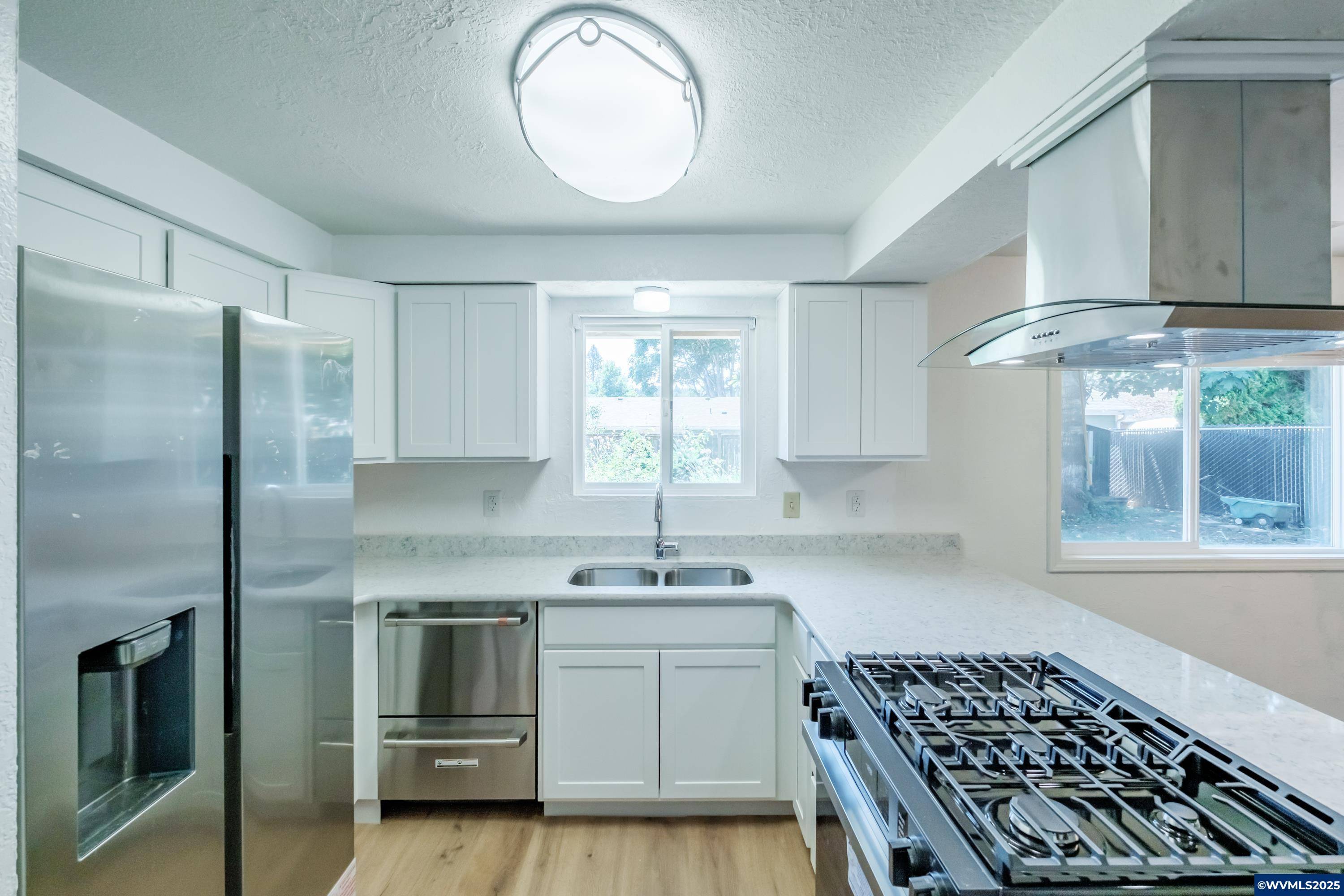 Salem, OR 97306,2006 Summercrest Dr S S