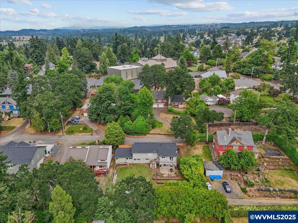 Silverton, OR 97381,315 Hill St