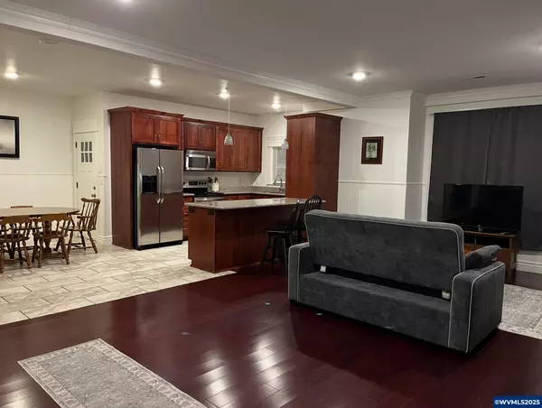 Brownsville, OR 97327,103 Bishop Wy