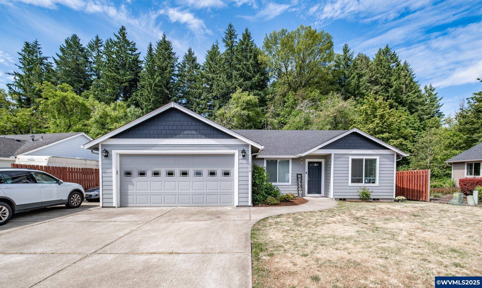 1774 Grape Ct, Sweet Home, OR 97386