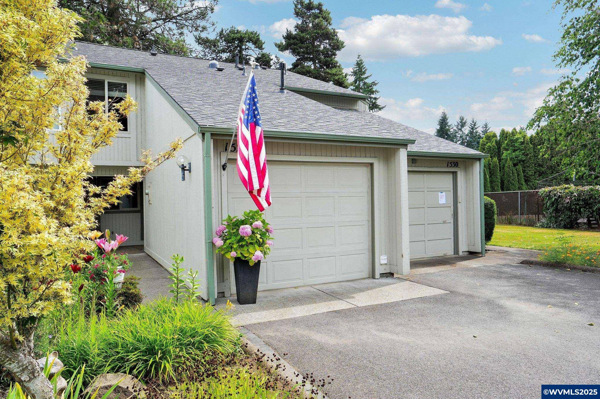 Salem, OR 97306,1528 Madras St SE SE