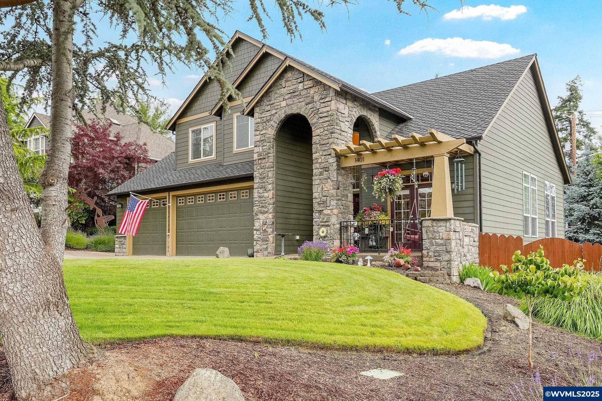 1401 Ranier Lp NW NW, Salem, OR 97304