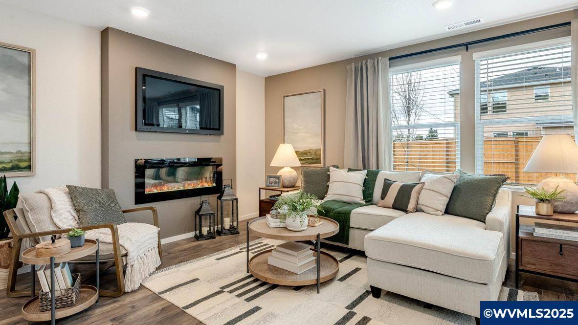 Salem, OR 97301,283 Stella St NE NE
