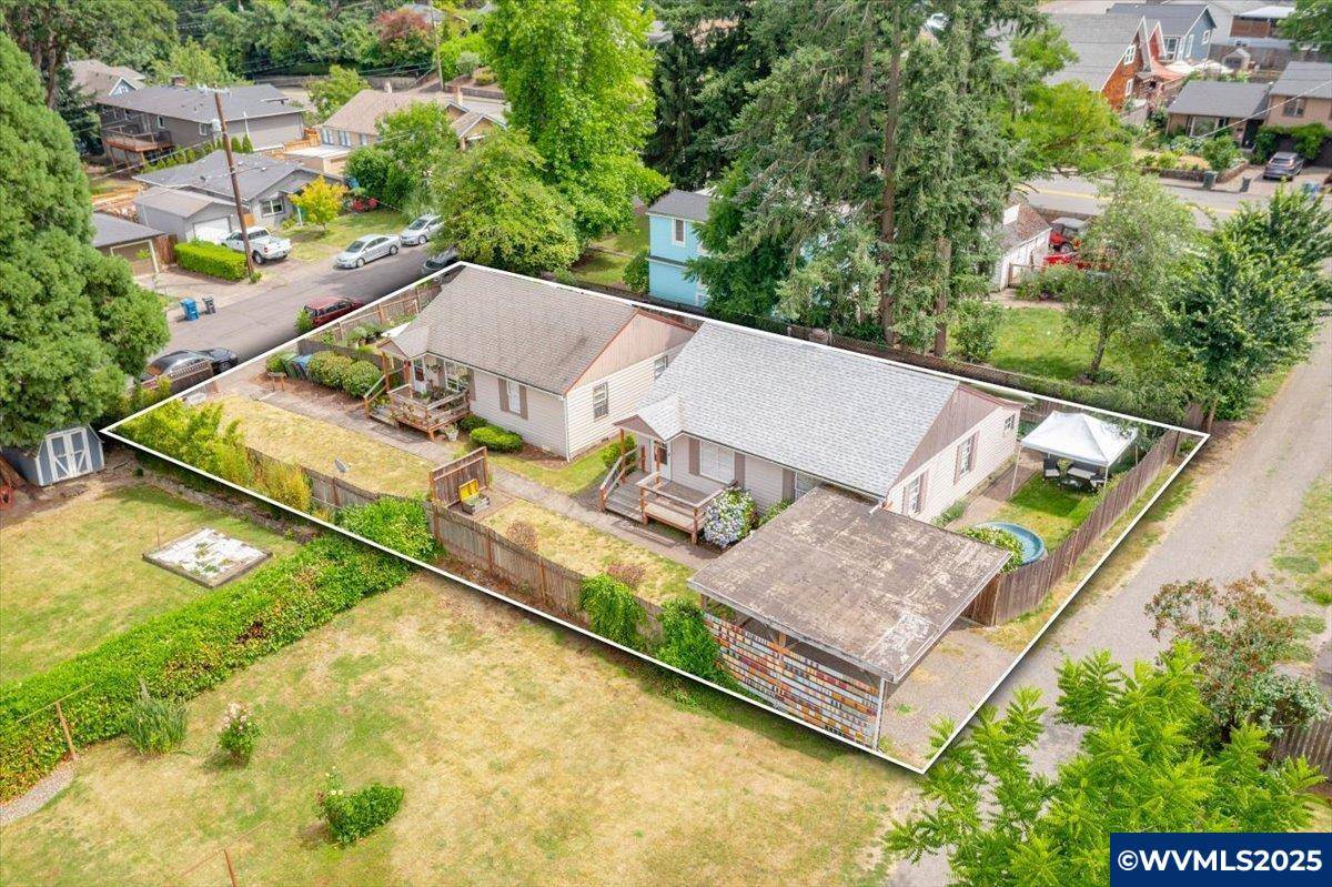 Salem, OR 97302,2175 Summer (-2185) St SE SE