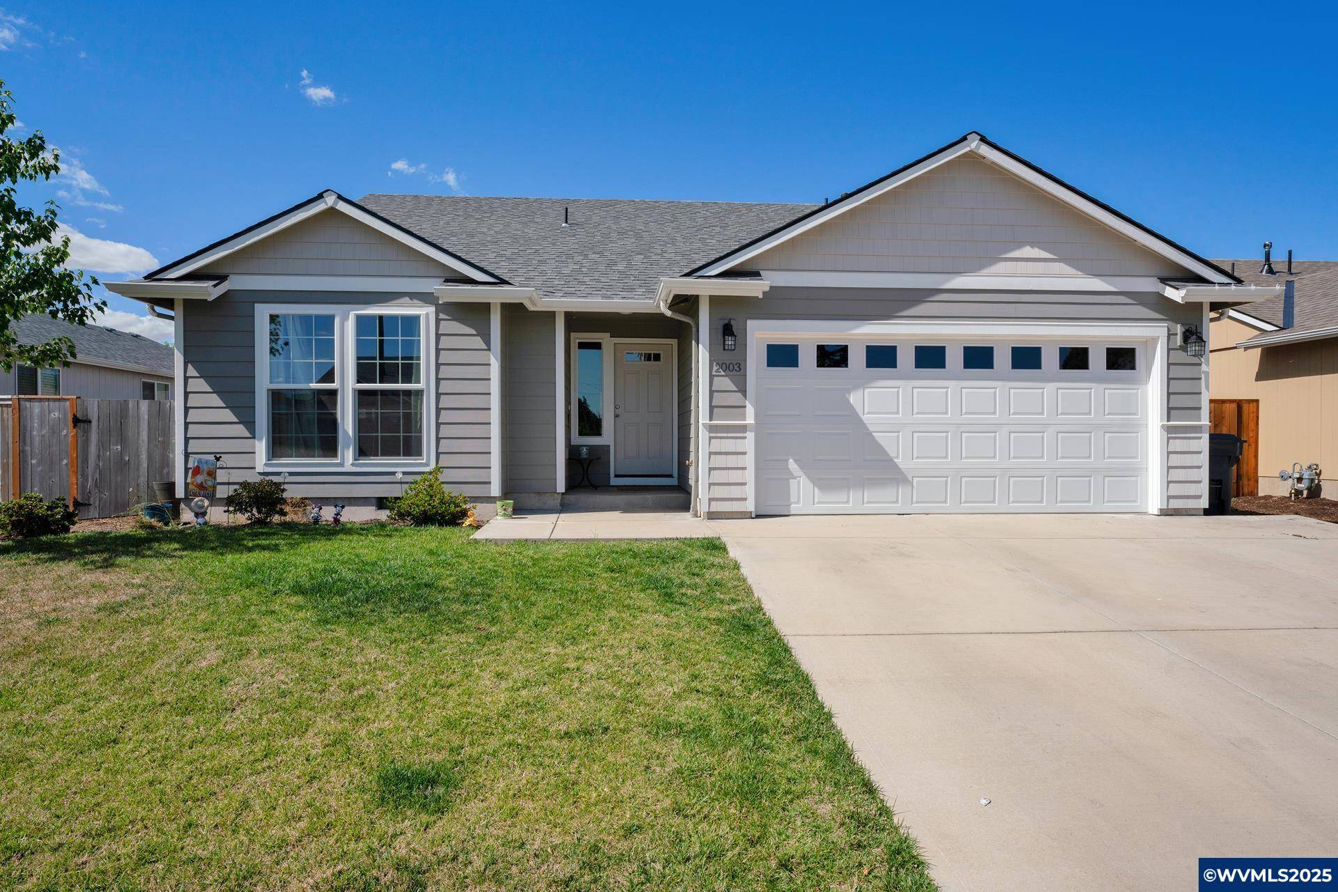 2003 13th St SW SW, Albany, OR 97321-1892
