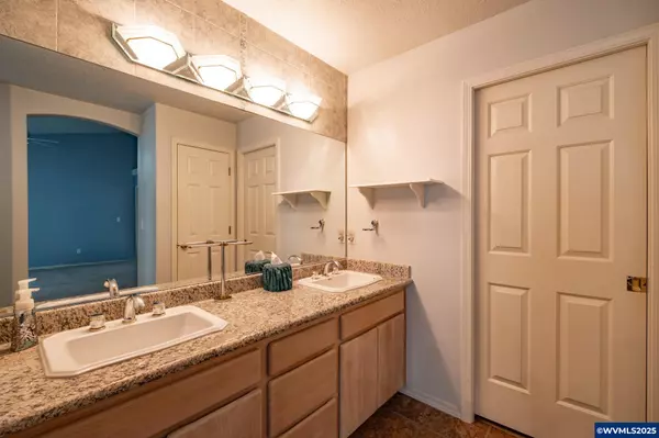 Salem, OR 97305,4414 Indian Earth Av NE NE