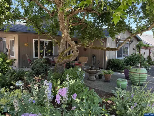 210 2nd St, Carlton, OR 97111