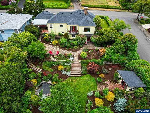 Salem, OR 97304,828 Kingwood Dr NW NW