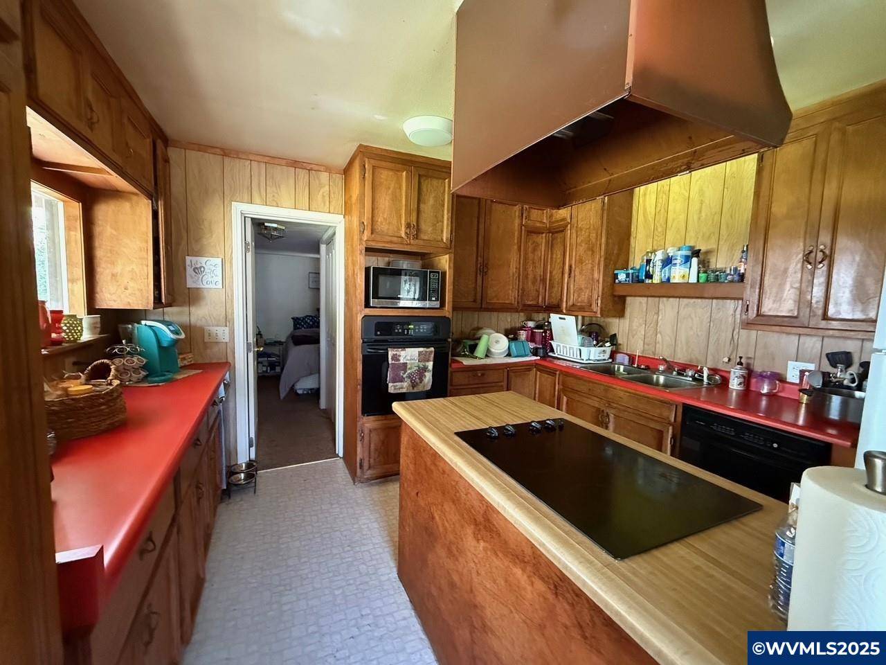 Salem, OR 97301,1555 Pearl St NE NE
