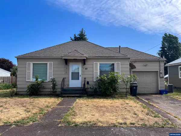 40 Pine St, Lebanon, OR 97355
