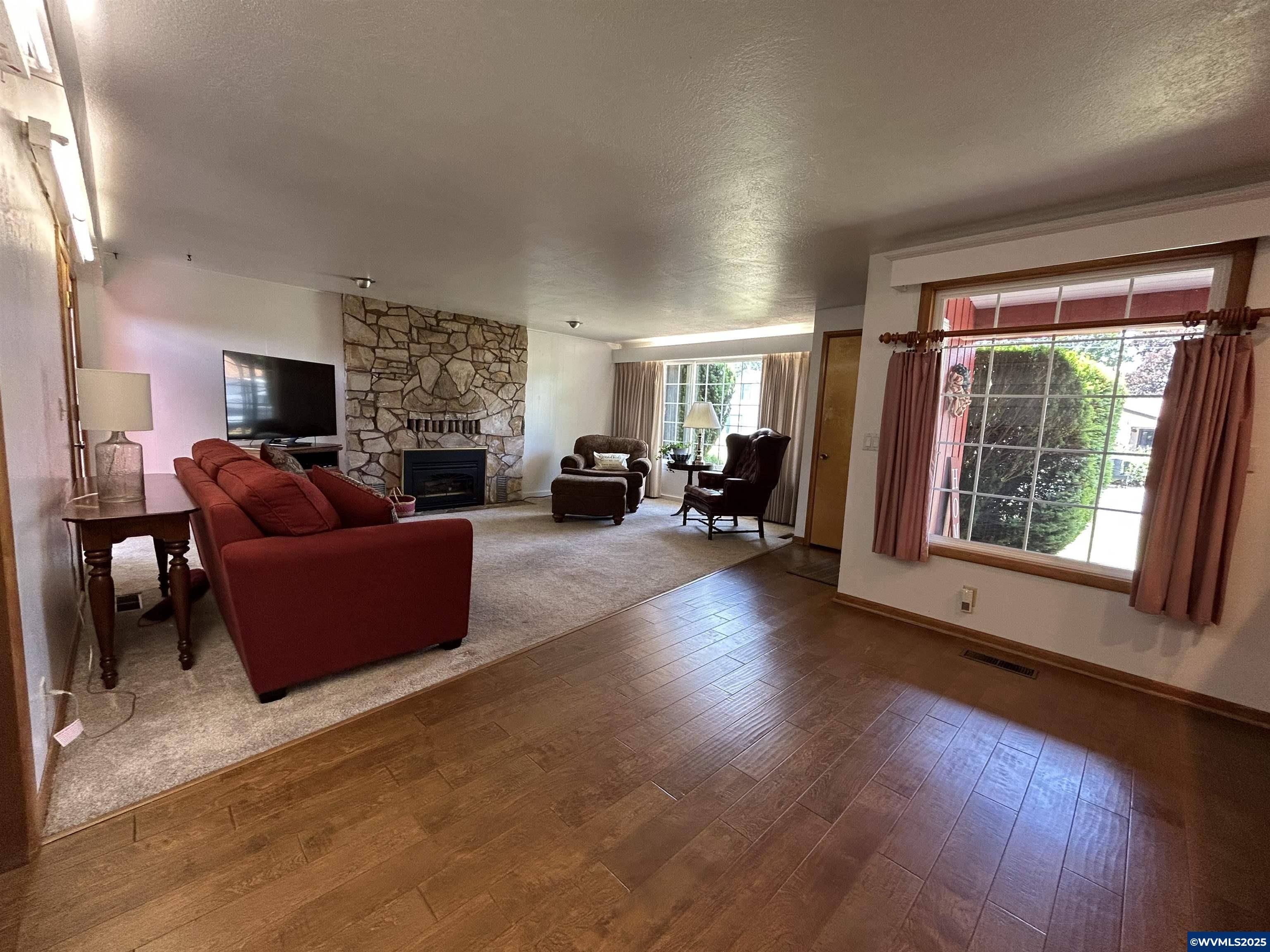 Mill City, OR 97360,1090 3rd Av