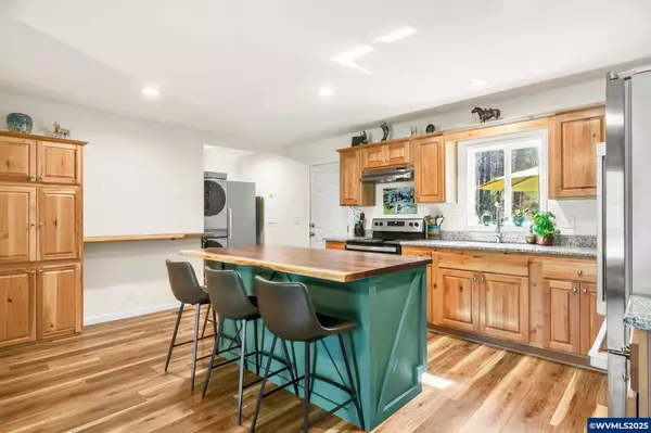 Gates, OR 97346,130 Gates Hill Rd