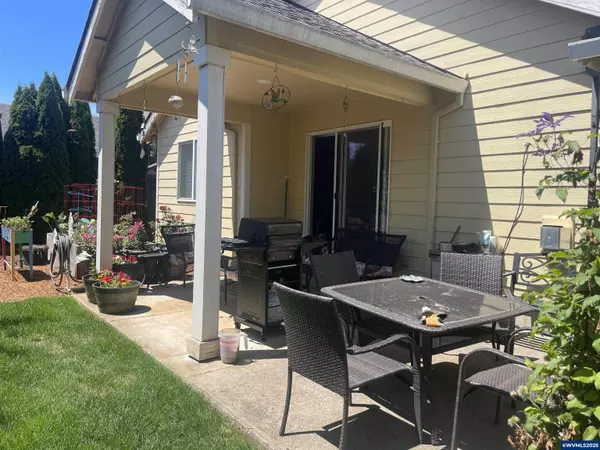 Willamina, OR 97396,323 Pacific Hills Dr