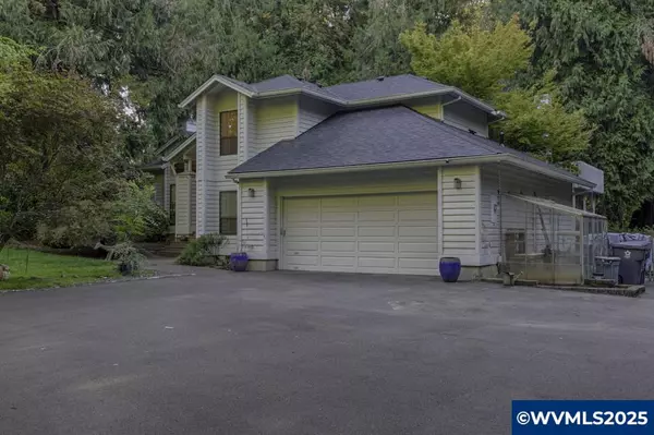 13032 Mapleleaf Ct NE NE, Aurora, OR 97002