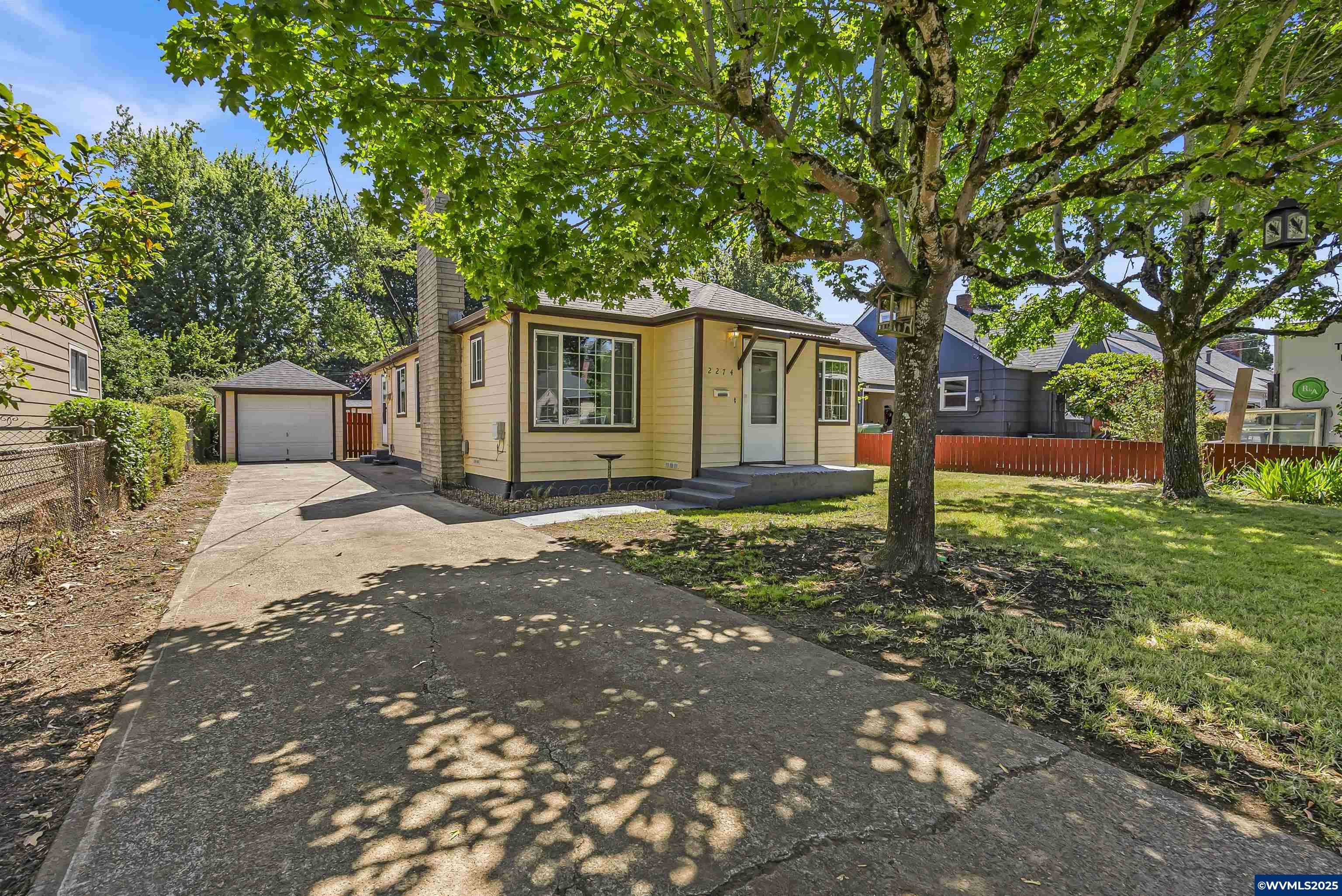 Salem, OR 97301,2274 32nd Av NE NE