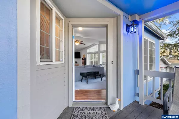 Woodburn, OR 97071,3326 Senecal Creek Dr