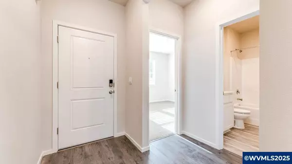 Woodburn, OR 97071,1180 Sparrow St