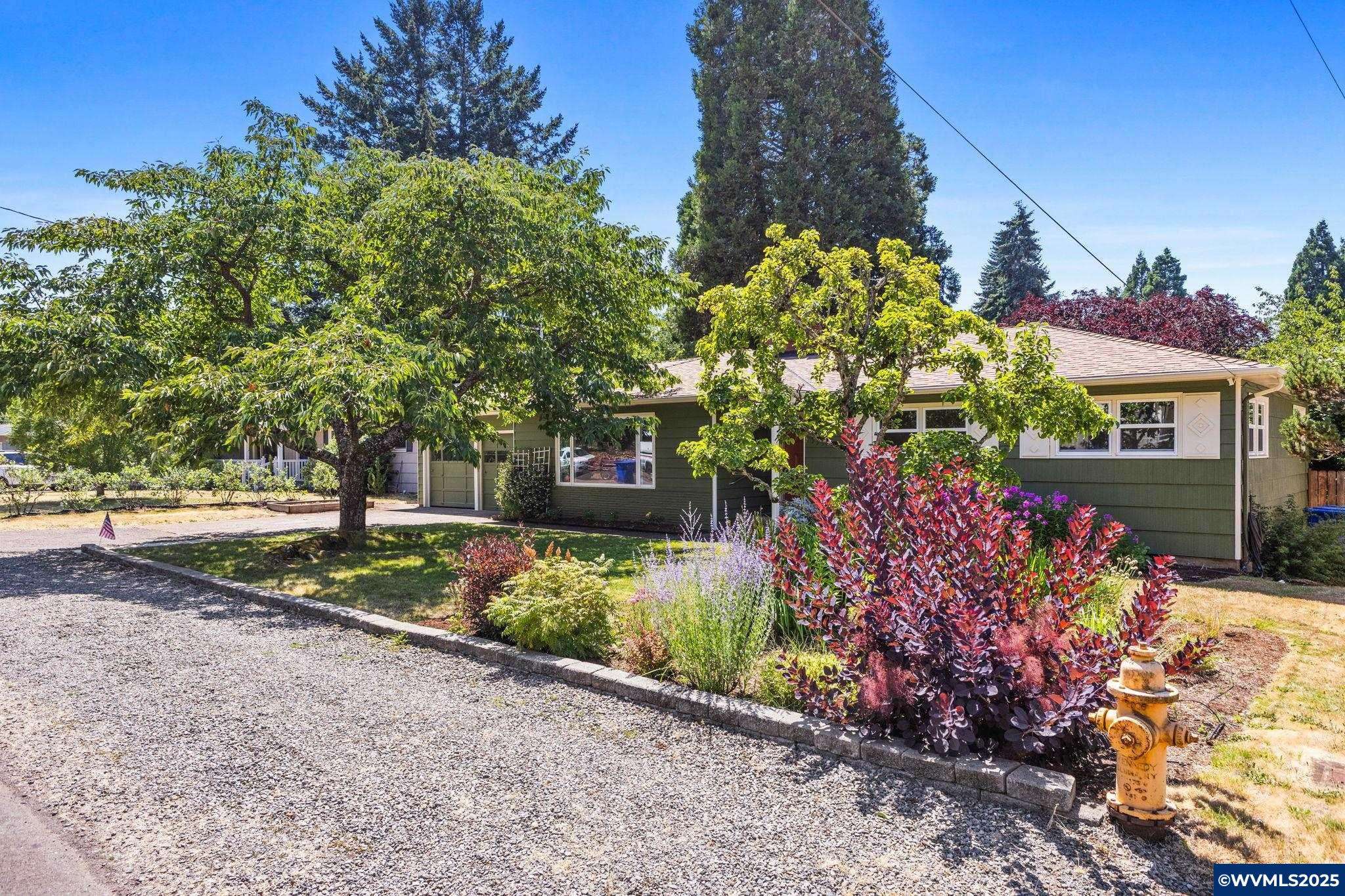 Salem, OR 97302,3957 Neelon Dr S S
