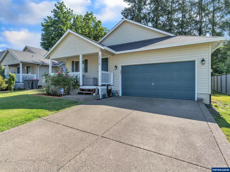1512 Washington St, Lafayette, OR 97127-9181