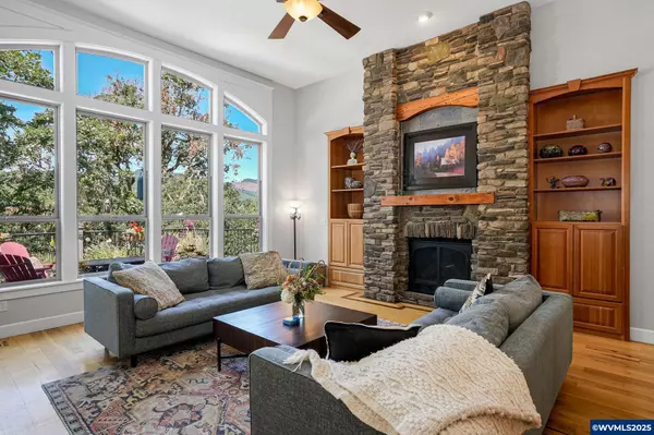 Corvallis, OR 97330,7175 Oak Creek Dr