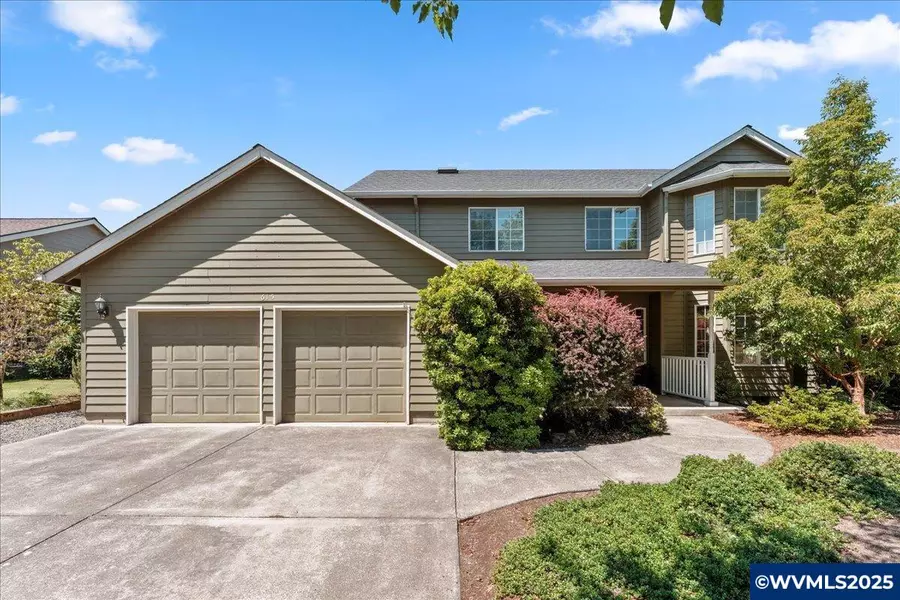 615 Lone Oak Lp, Silverton, OR 97381