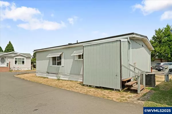 Salem, OR 97317,2200 Lancaster #23A Dr SE SE