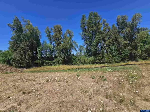 Dallas, OR 97338,494 Oregon Falls Dr
