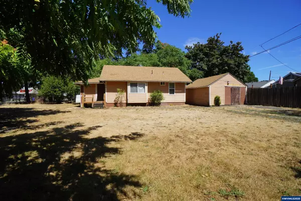 Salem, OR 97301,774 18th St SE SE